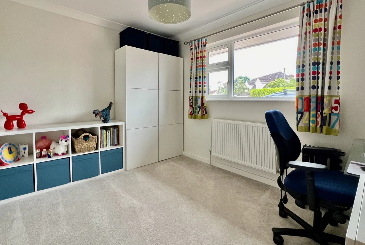 Oaks Drive, St. Leonards, BH24, photo 15