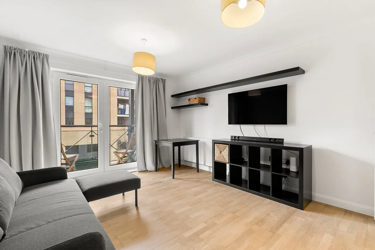 1 bed flat for sale, Winders Road, London, SW11