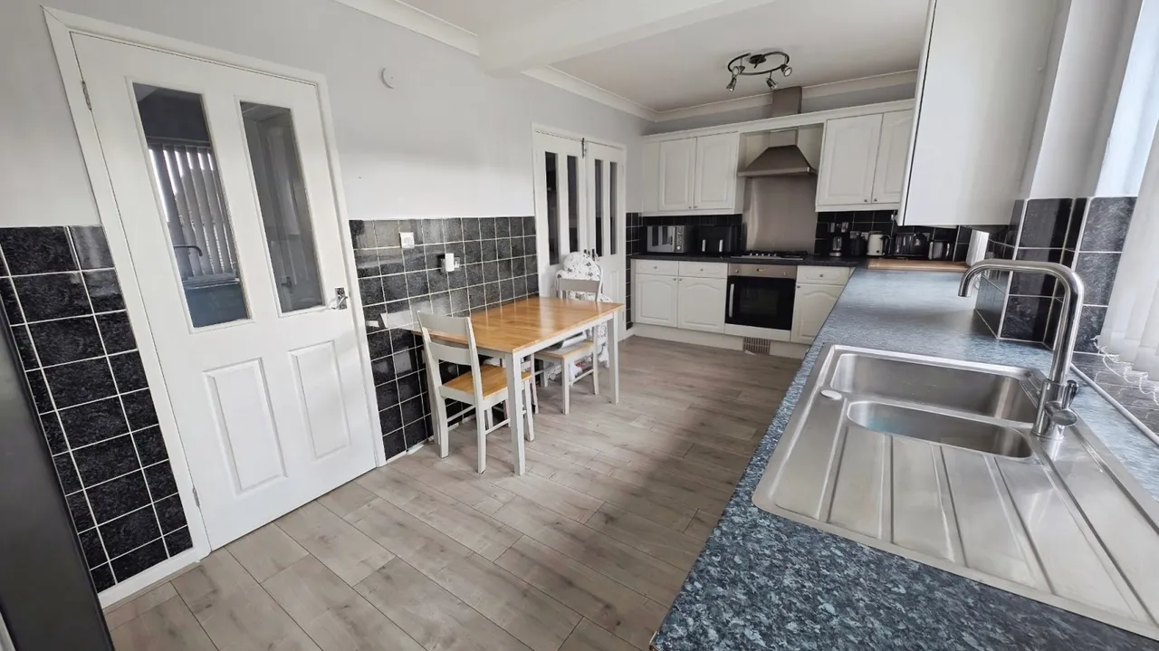 Brookthorpe, Yate, BS37, photo 5
