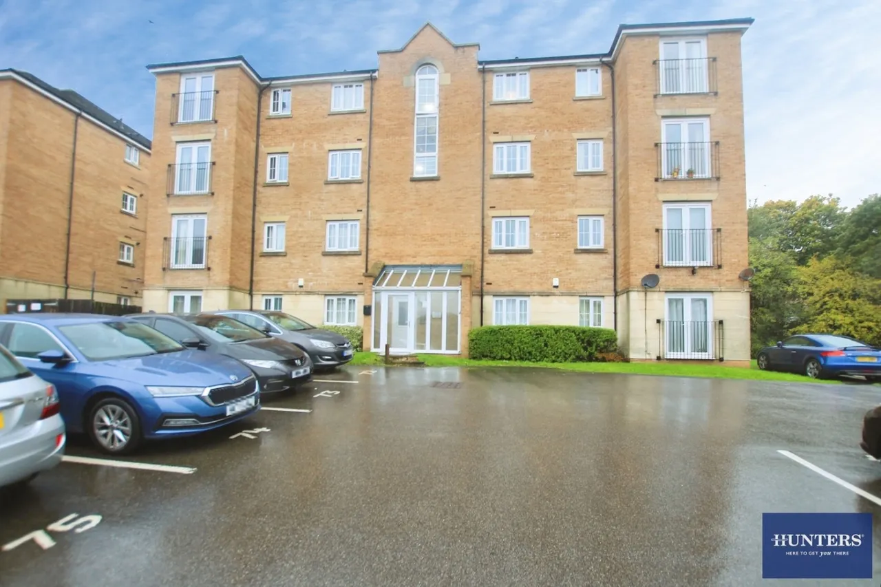 2 bed flat to rent, Sandhill Close, Bradford, BD8