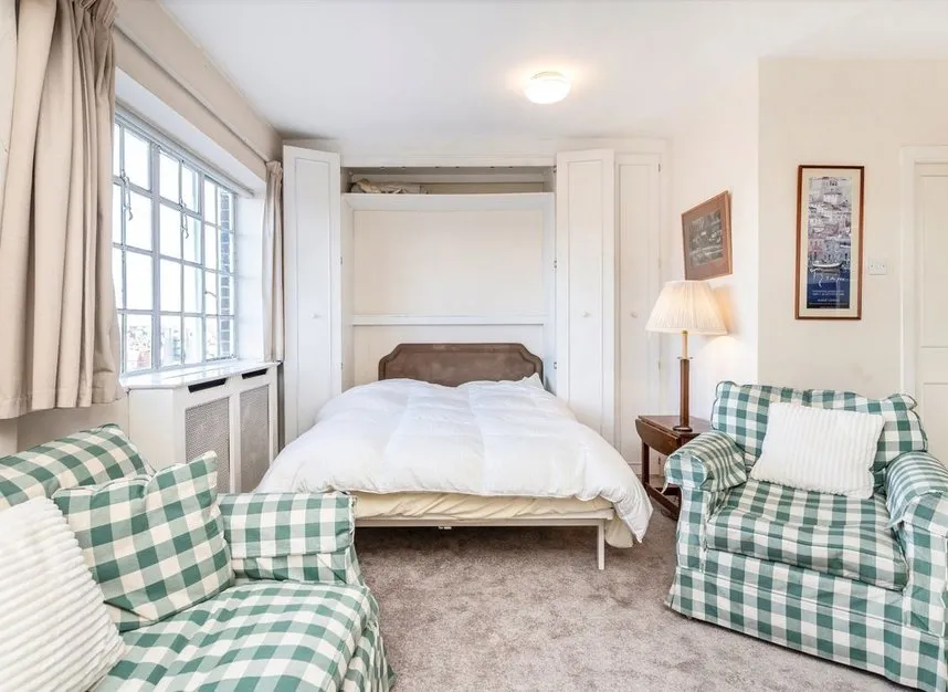 Woburn Place, Bloomsbury, WC1H, photo 4