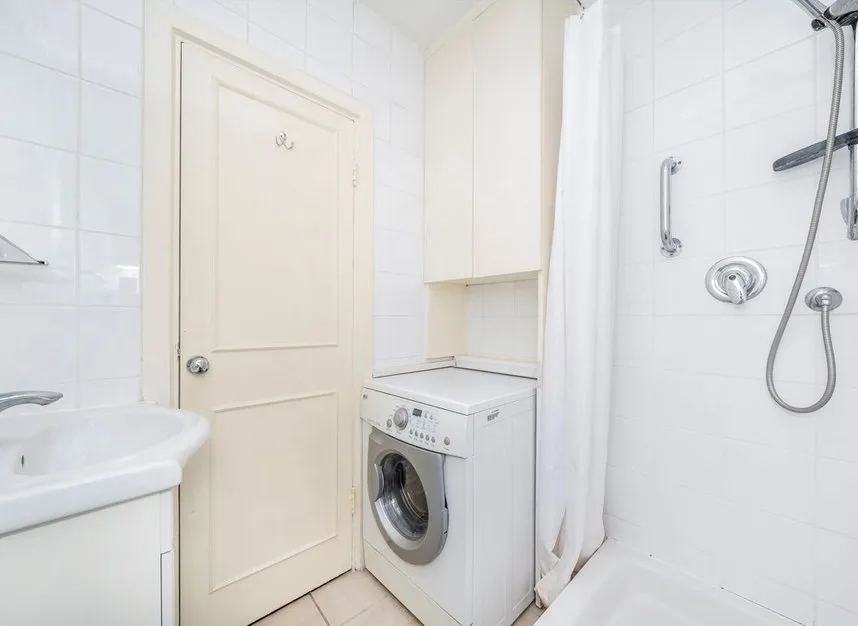 Woburn Place, Bloomsbury, WC1H, photo 6