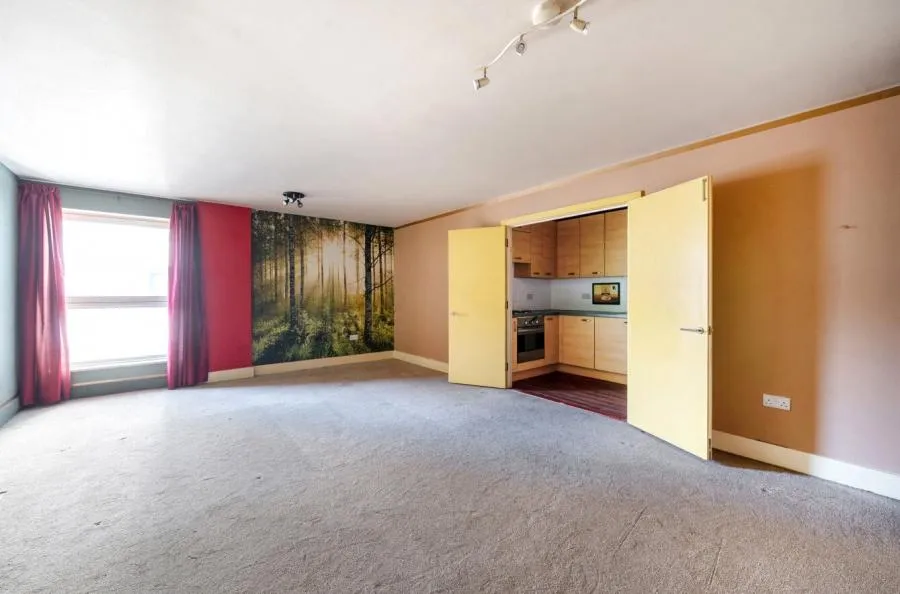 Alencon Link, Basingstoke, RG21, photo 3