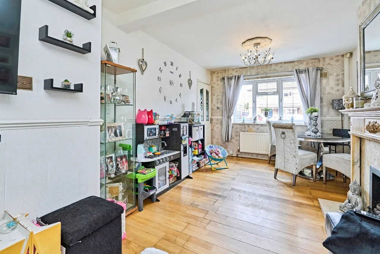 Hillary Avenue, Wednesbury, WS10, photo 12