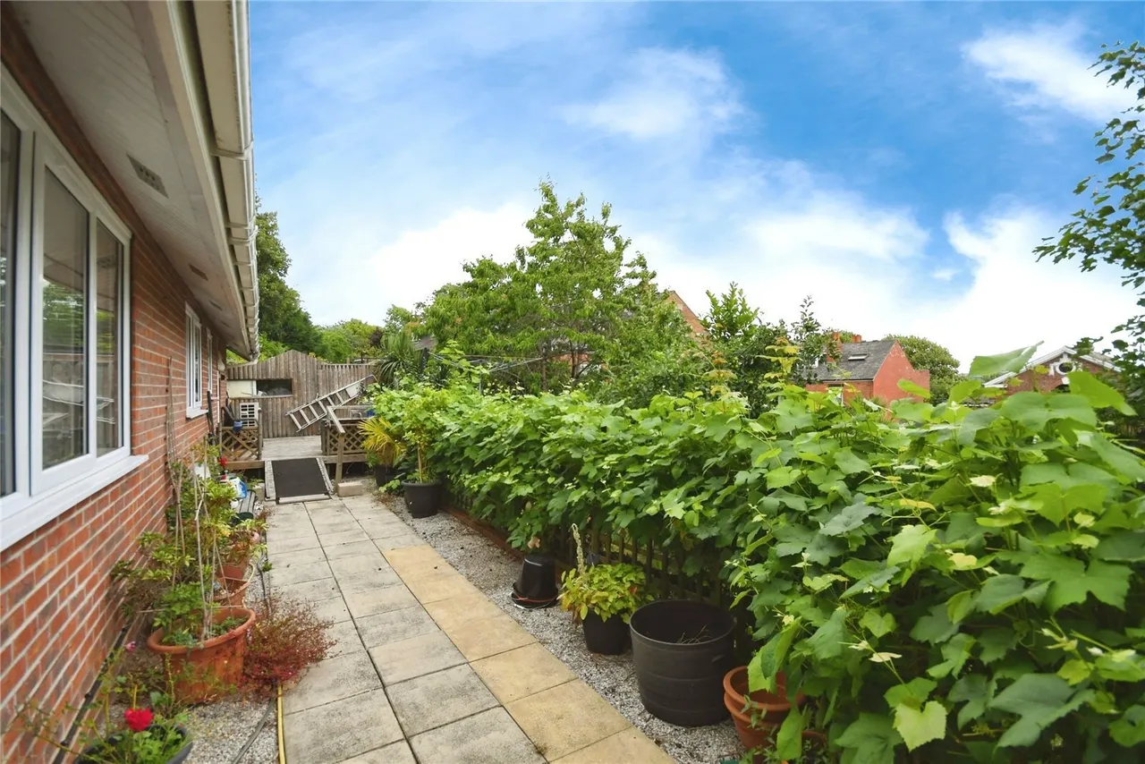 Range Road, Sheffield, South Yorkshire, S4, photo 22