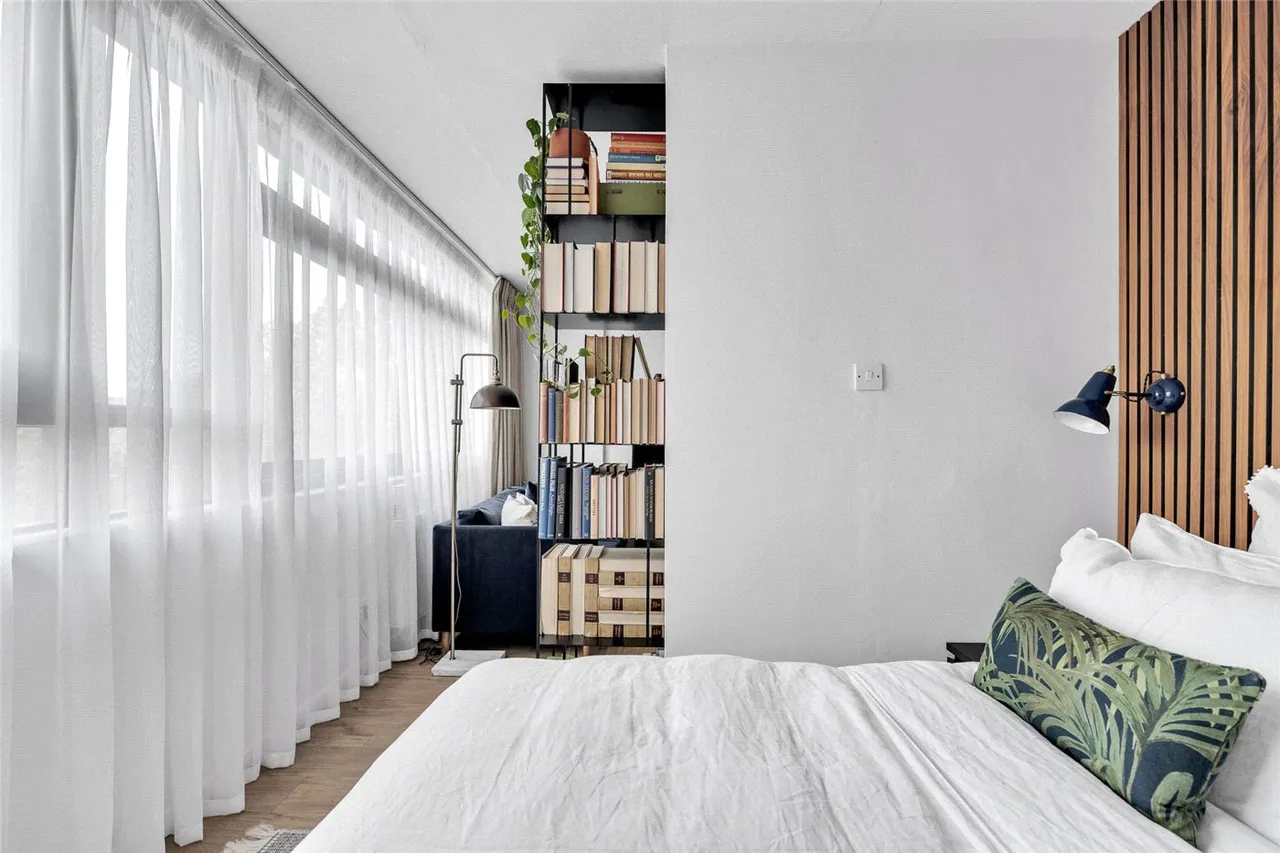 Romney Court, Haverstock Hill, London, NW3, photo 6