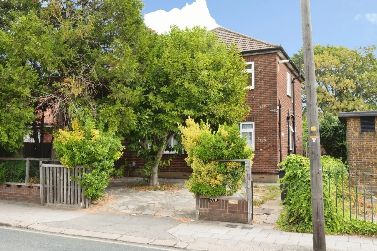 Beehive Lane, Ilford, IG4, photo 15