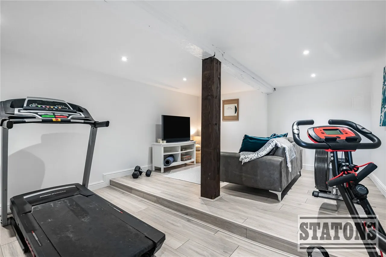 Blackhorse Lane, South Mimms, Potters Bar, Hertfordshire, EN6 3PS, photo 12