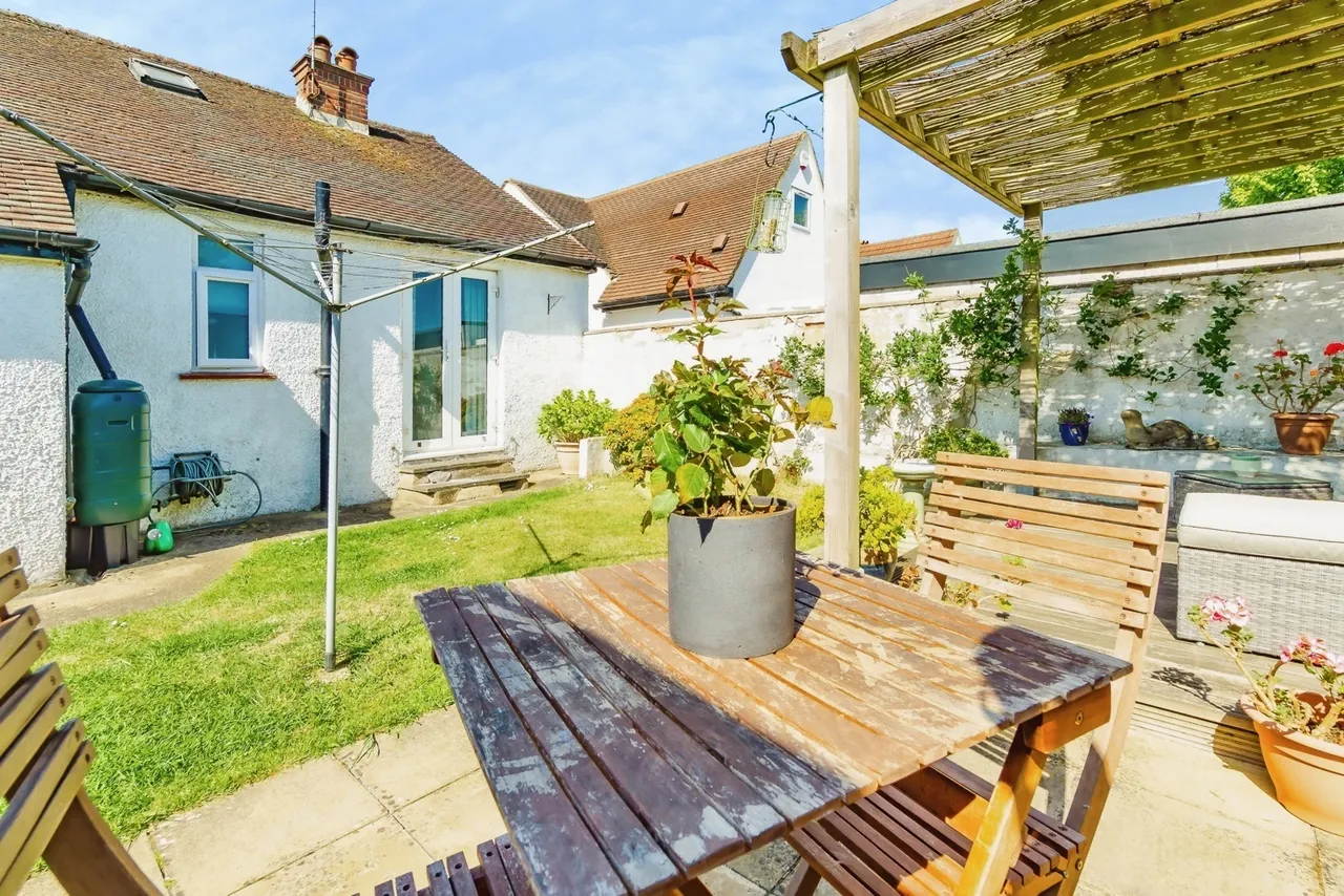 Sunny Rise, Chaldon, Caterham, Surrey, CR3, photo 14