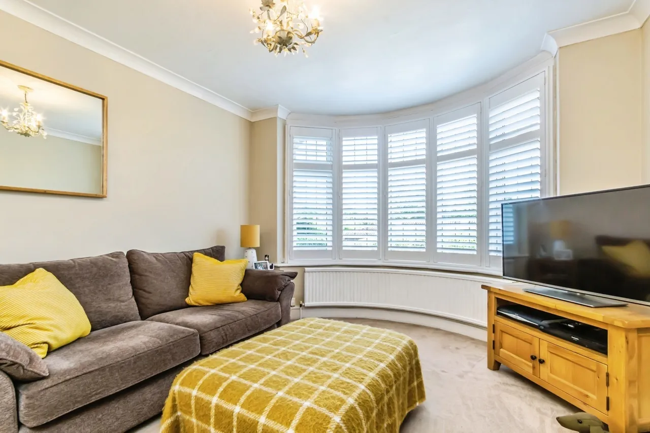 Sunny Rise, Chaldon, Caterham, Surrey, CR3, photo 11
