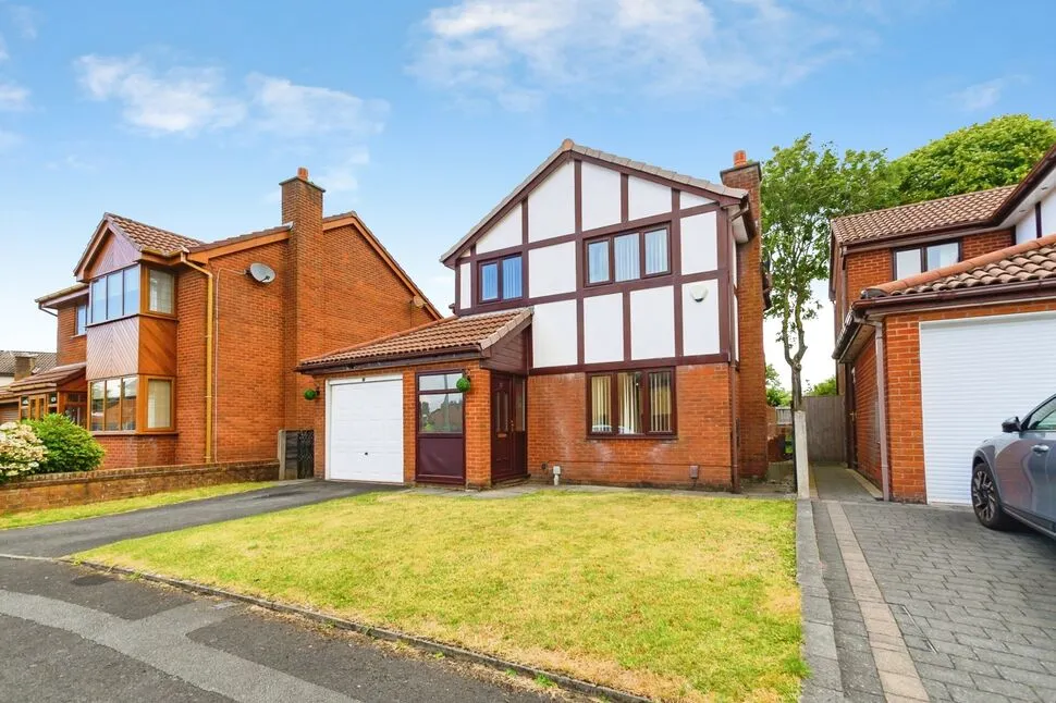 4 bed house for sale — Saltram Close, Radcliffe, Greater Manchester, M26