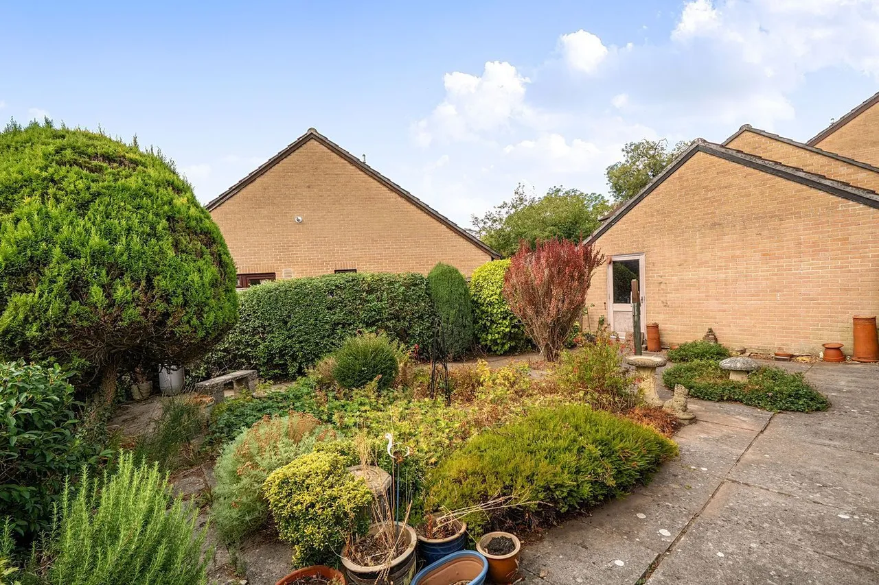 Paray Drive, Wells, BA5, photo 14