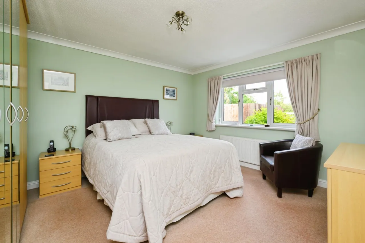 Bells Drove, Sutton Saint James, PE12, photo 11