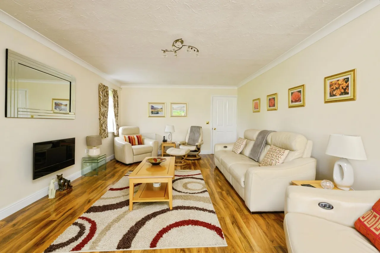 Bells Drove, Sutton Saint James, PE12, photo 5