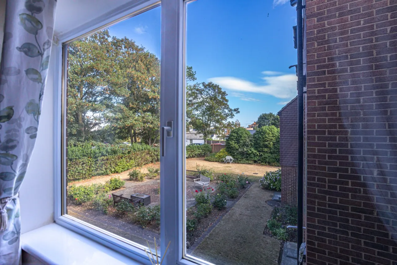 Hunting Gate, Birchington, CT7, photo 4