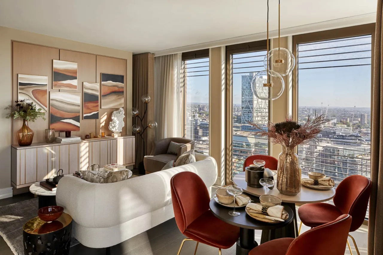 London, EC3A, photo 2