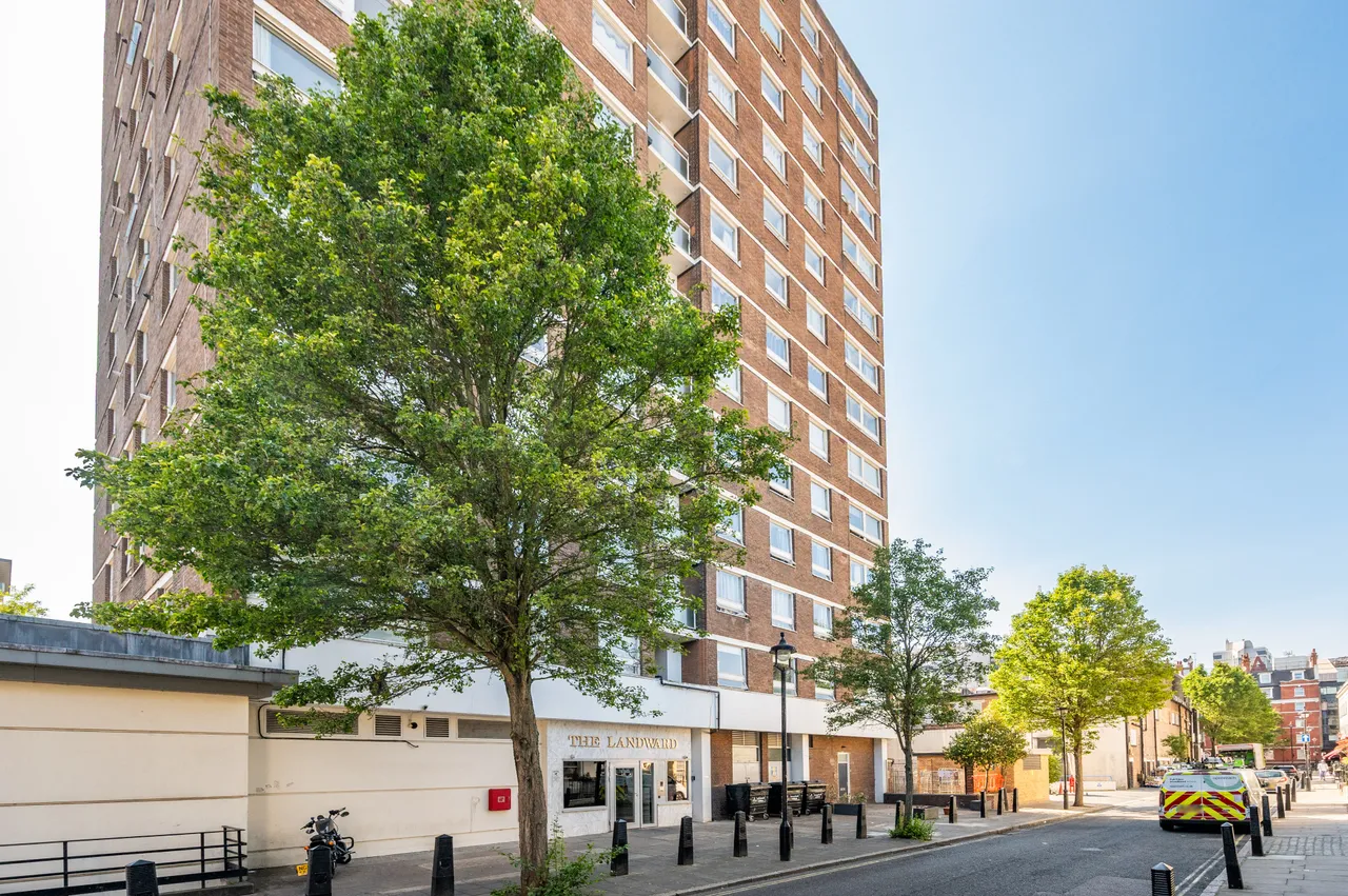 2 bed flat to rent — 7 Landward Court, 54 Harrowby Street, London