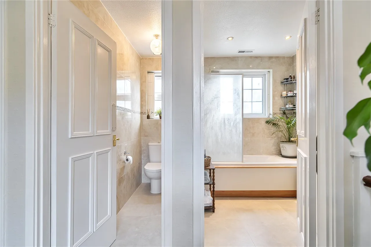 Azalea Walk, Pinner, HA5, photo 16