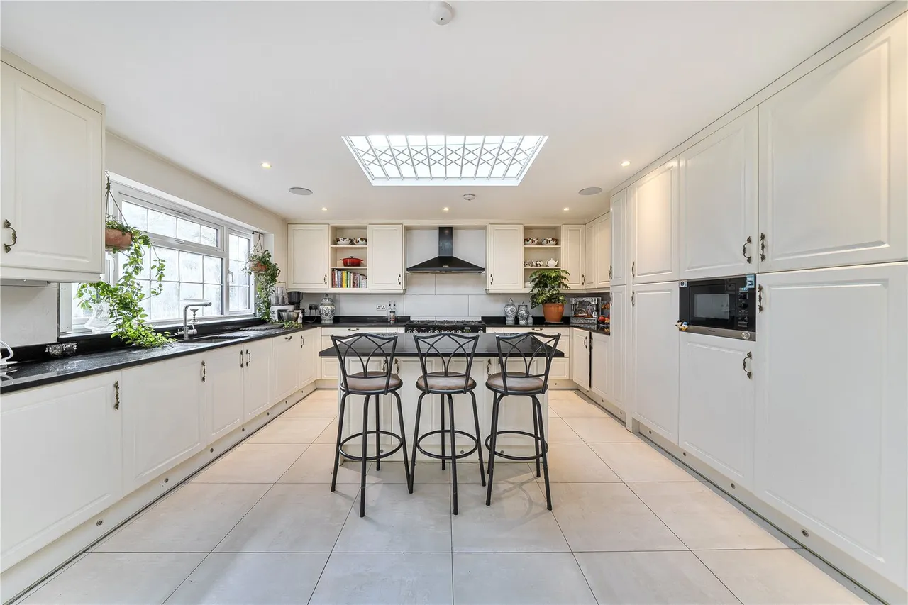 Azalea Walk, Pinner, HA5, photo 4