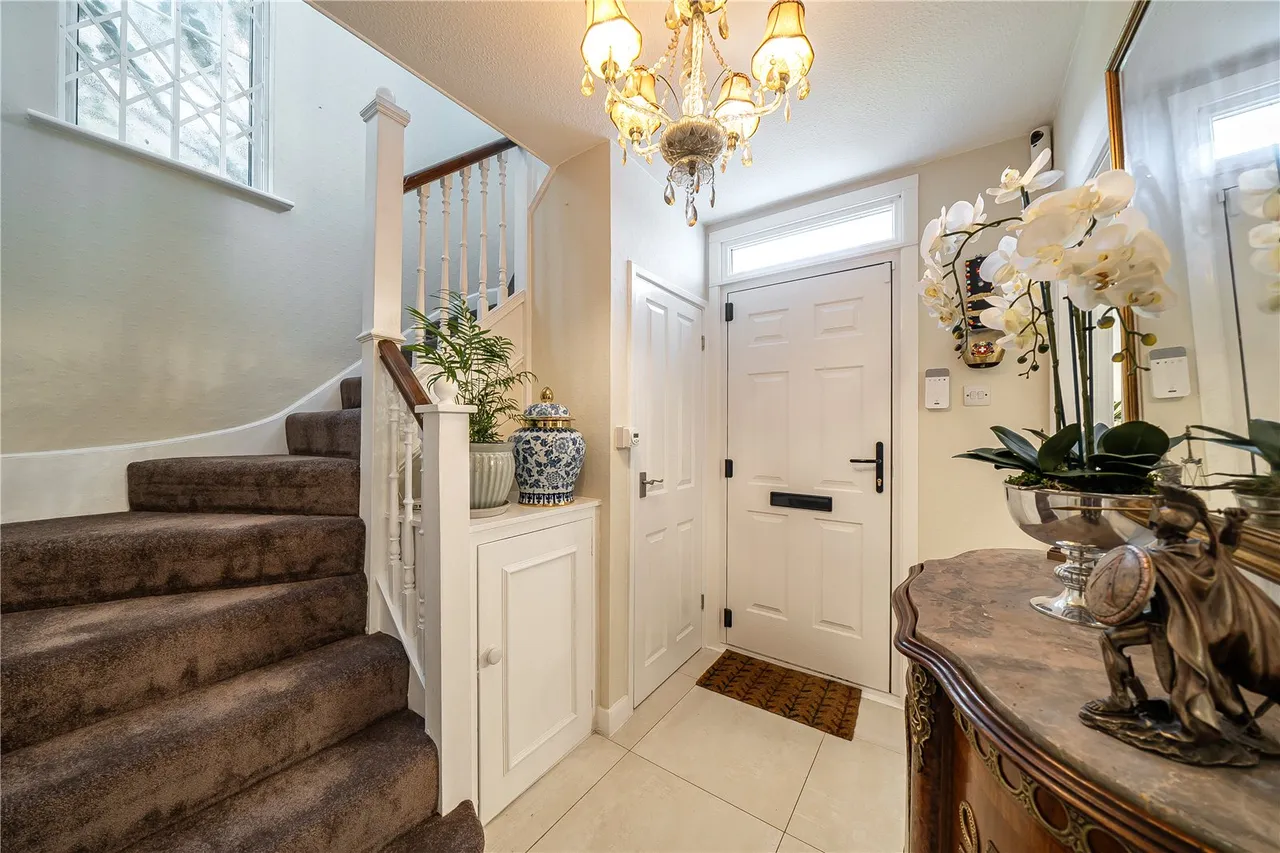 Azalea Walk, Pinner, HA5, photo 9