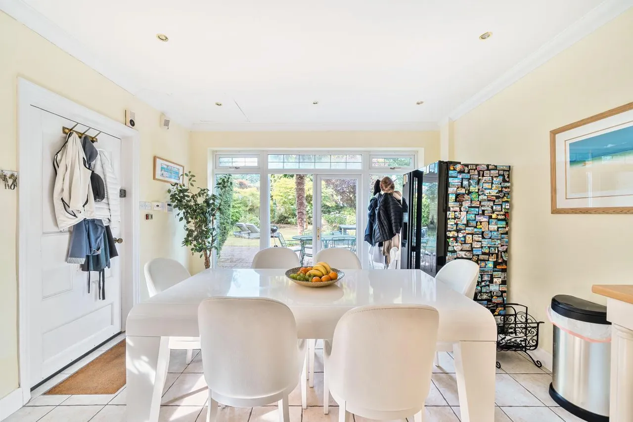 Talbot Avenue, BH3, photo 21