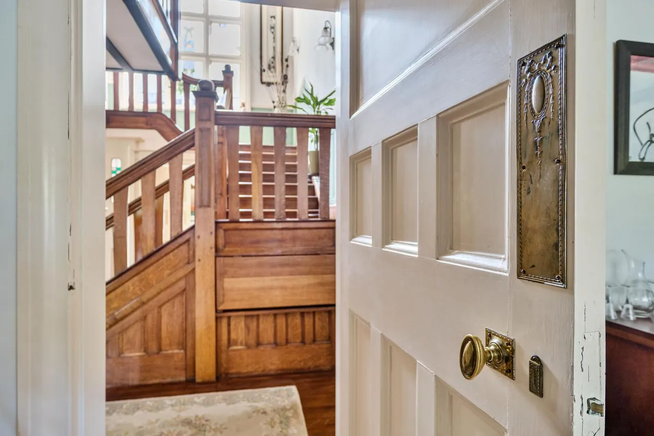 Talbot Avenue, BH3, photo 16
