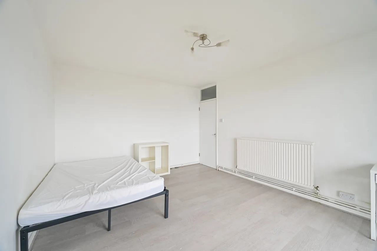 99 Gayton House, Chiltern Road, London, photo 6