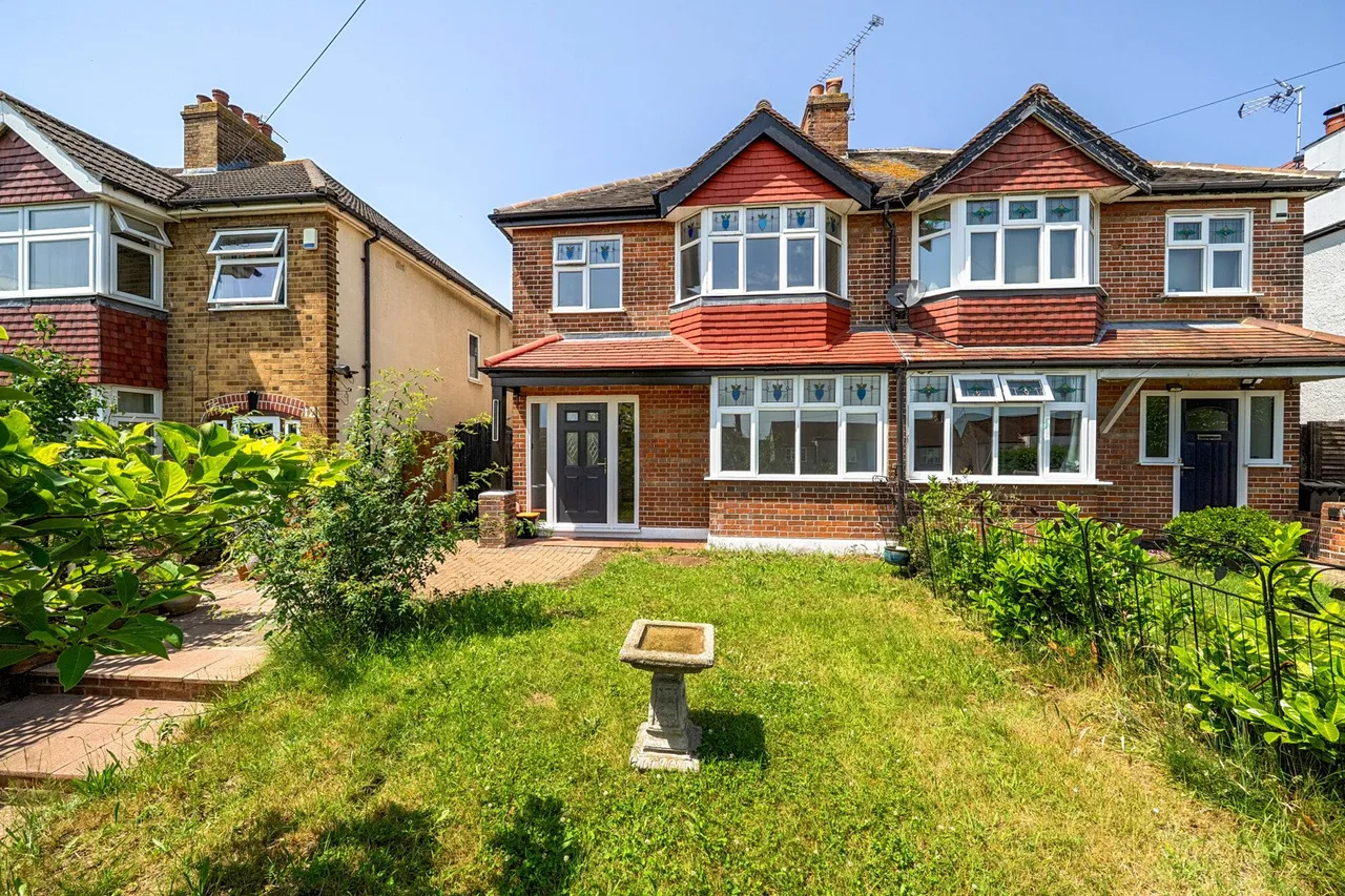 3 bed house for sale — Swanley Lane, BR8