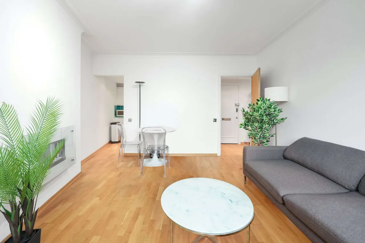 Devonshire Street, London, W1G 6PR, photo 2