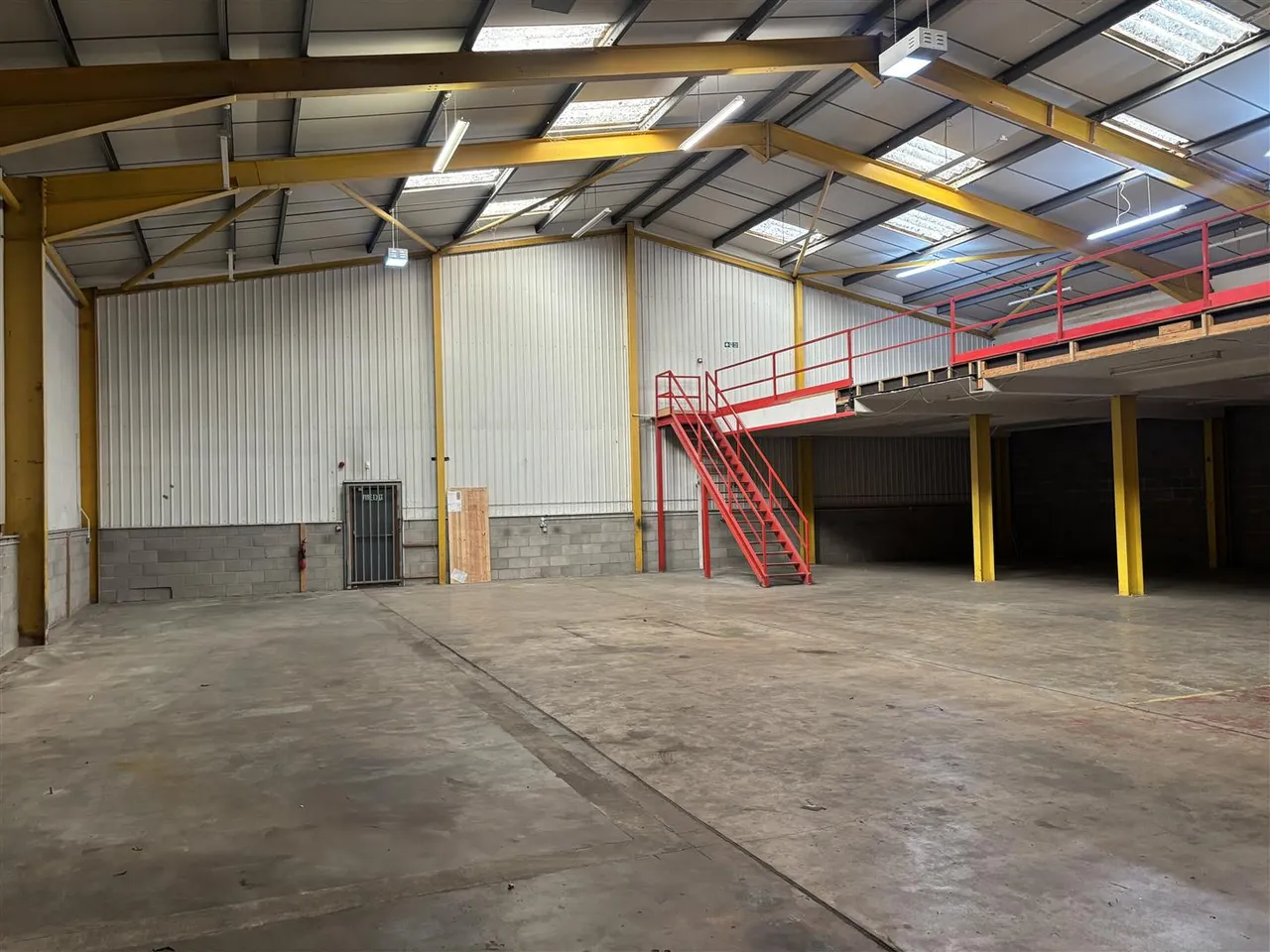Unit 1, Worcester Road, Evesham, photo 2