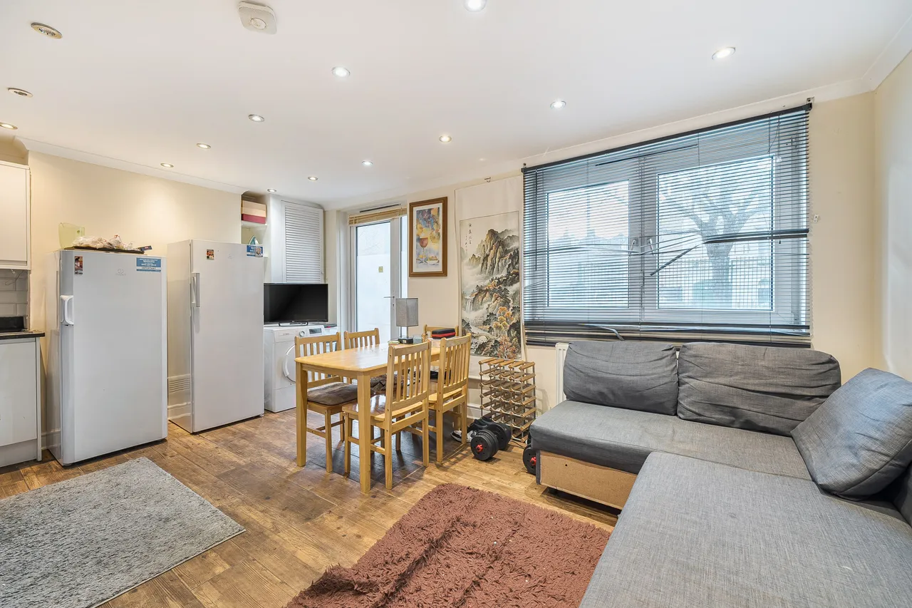 Flat 38 Westerham, Bayham Street, London, photo 2