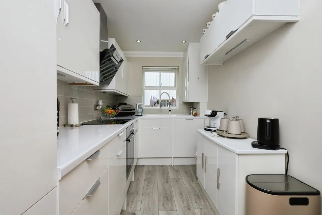 Arundel Road, Eastbourne, BN21, photo 9
