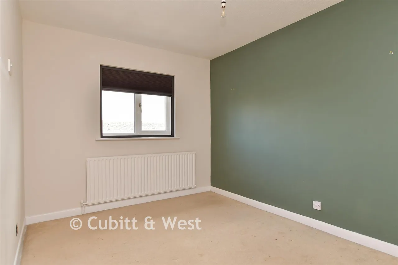 Dinsdale Gardens, Rustington, BN16, photo 9