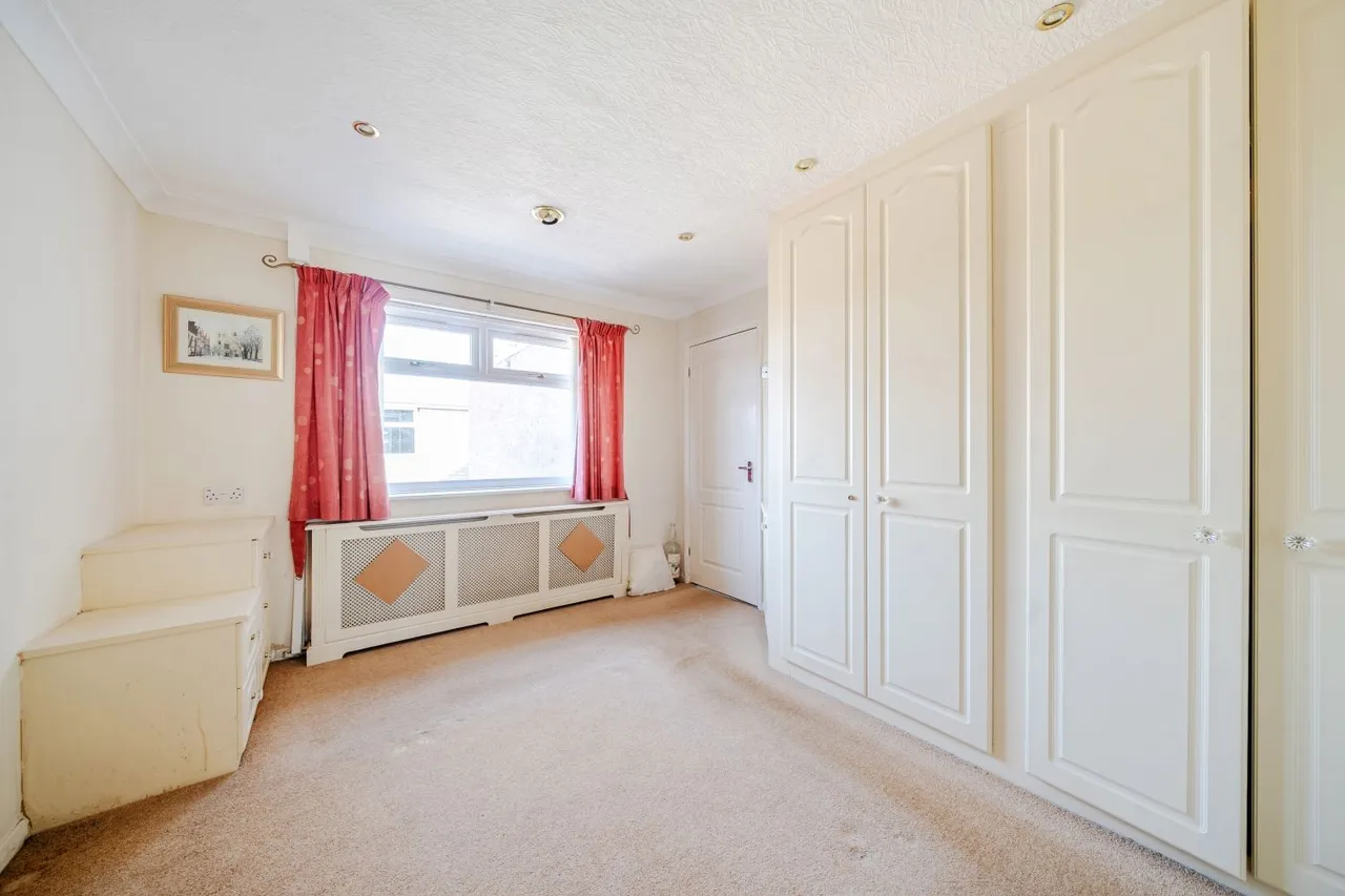 Ravensdale Close, Inkersall, S43, photo 8