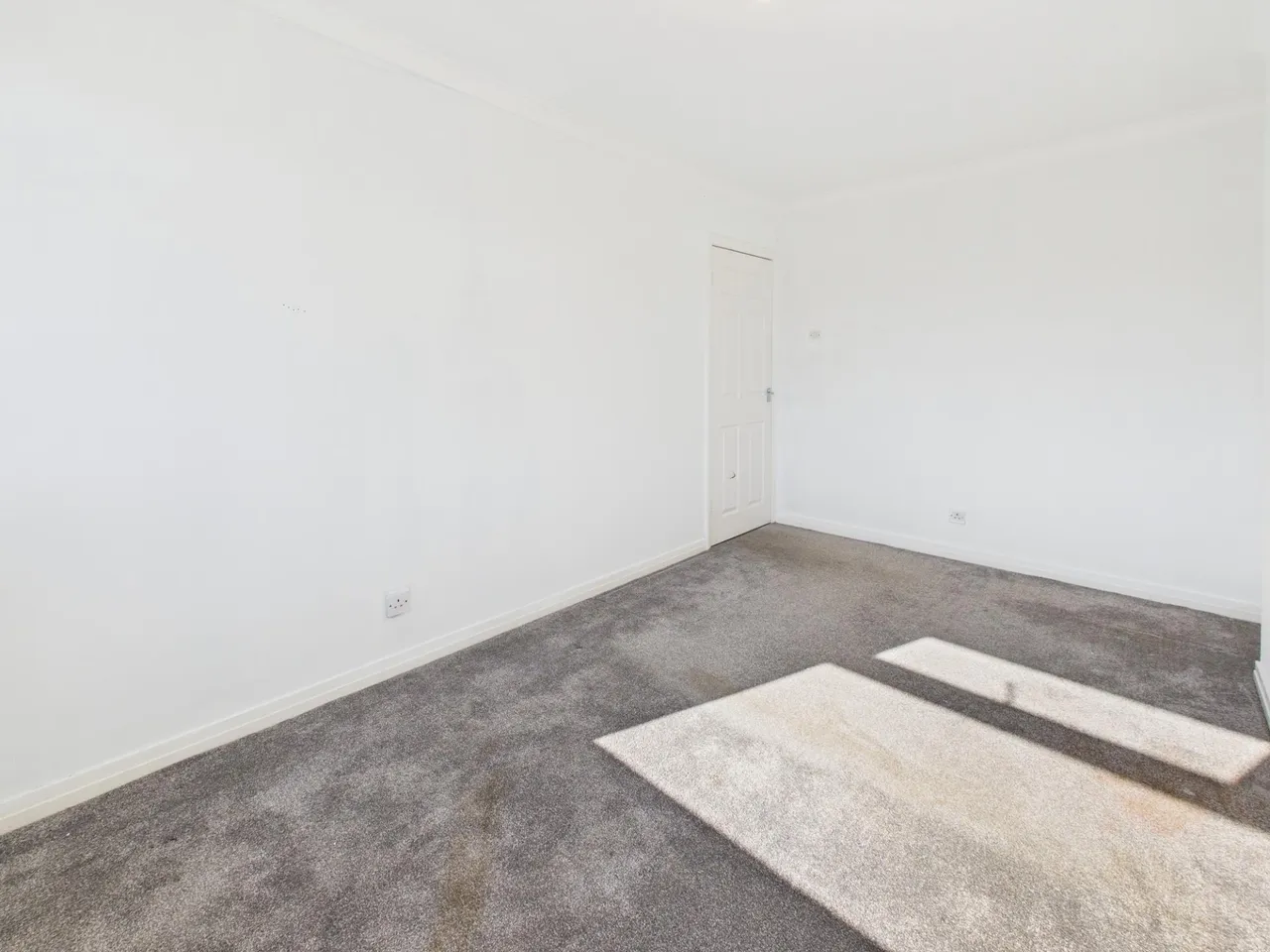 Shefford Crescent, Winstanley, WN3, photo 9