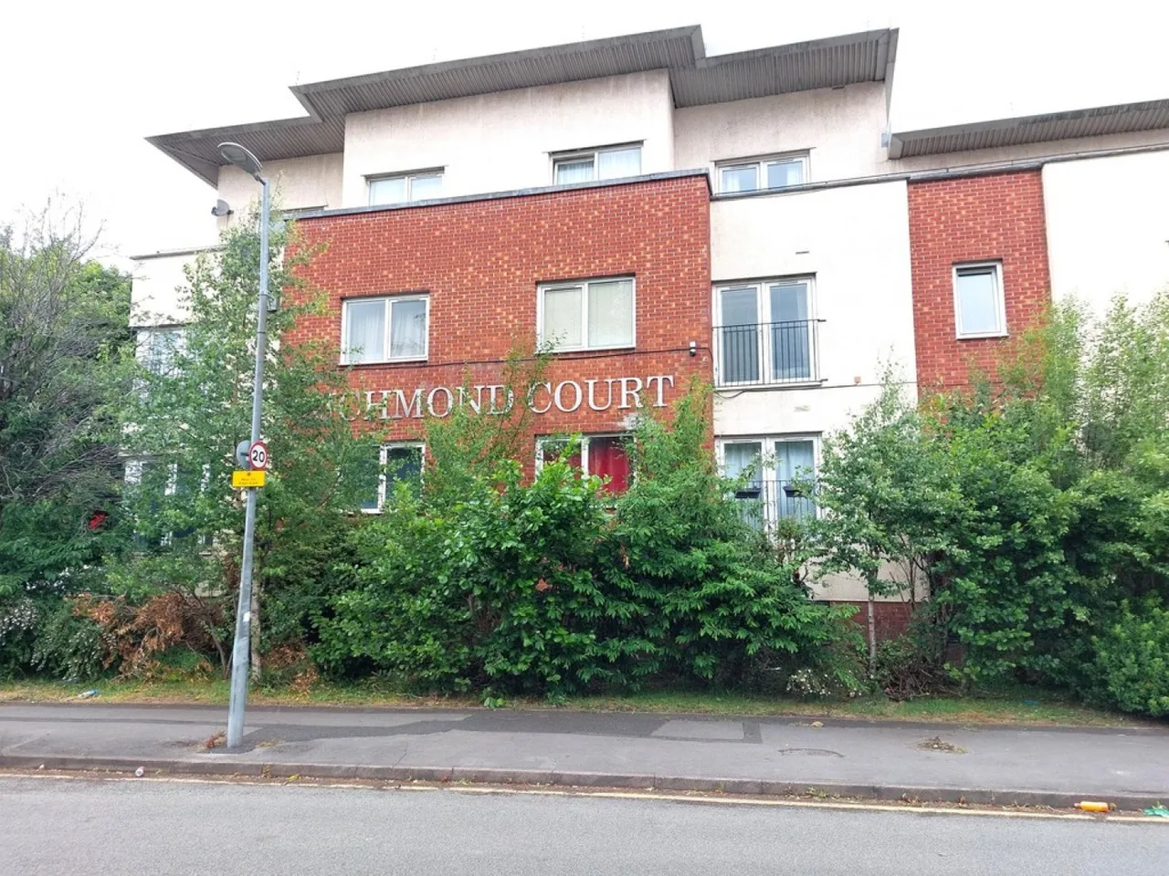 3 bed flat to rent — Richmond Court, North George Street, Salford