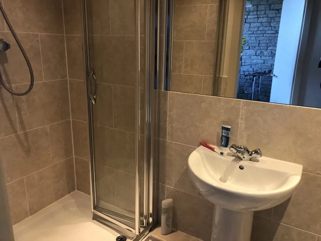 Upper Blakeridge Lane, Batley WF17 8FB, photo 4