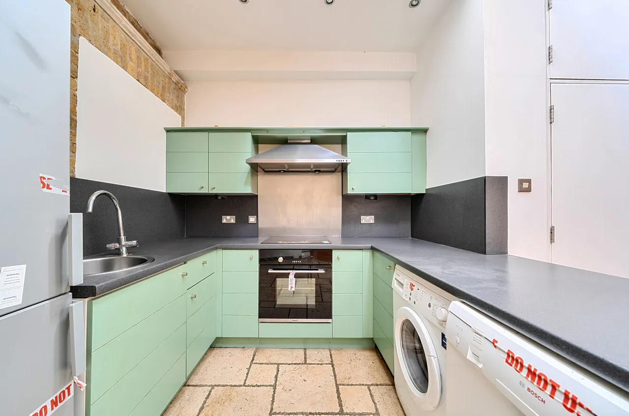 Lansdowne Drive, London, E8, photo 3
