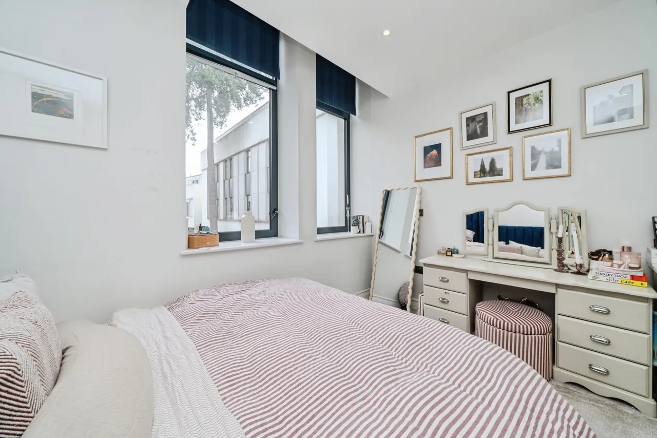 Littleworth Road, Esher, KT10, photo 23