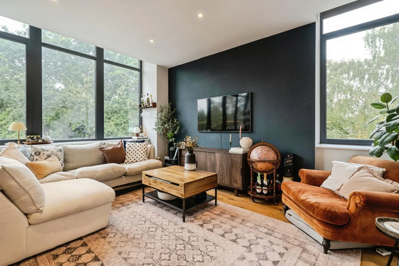 Littleworth Road, Esher, KT10, photo 3