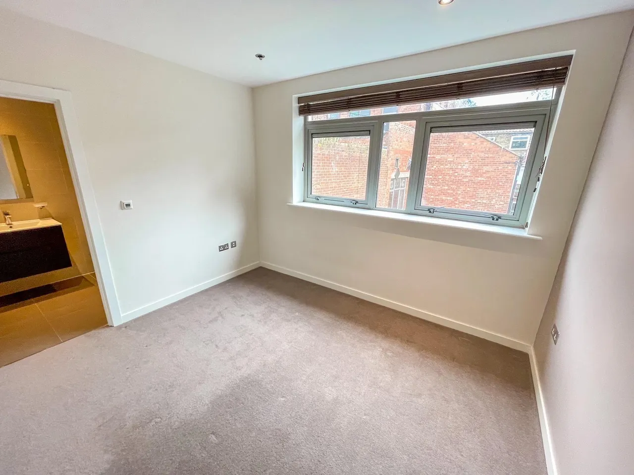 Waterside North, LINCOLN, photo 7