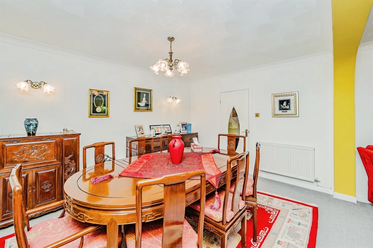 Adrian Close, Porthcawl, CF36, photo 16