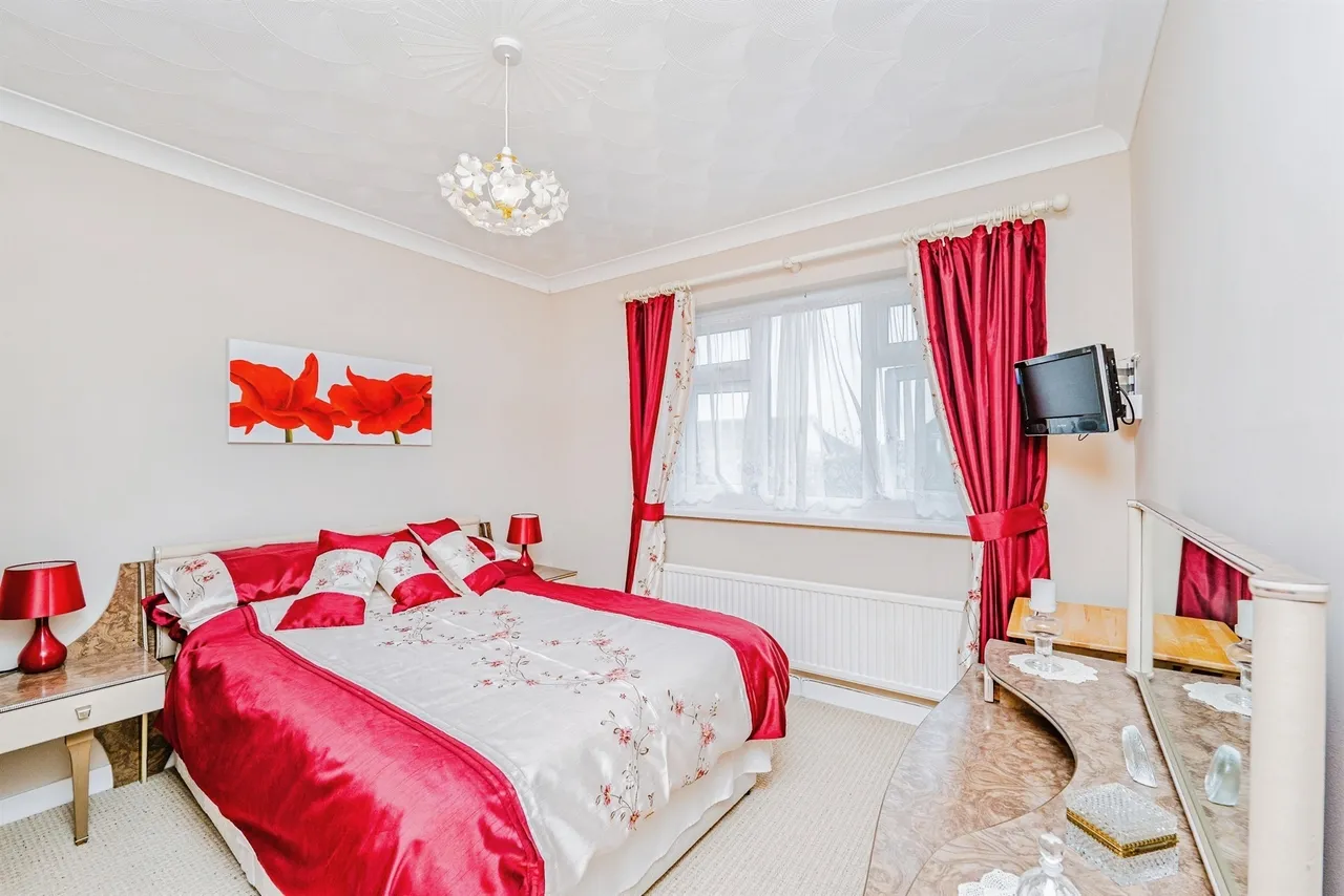 Adrian Close, Porthcawl, CF36, photo 4
