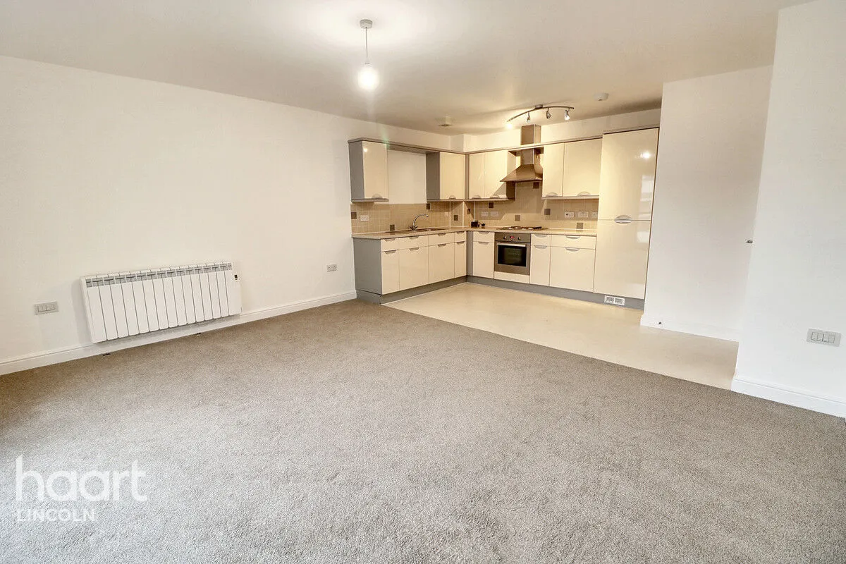 Riverside Drive, Lincoln, LN5, photo 6