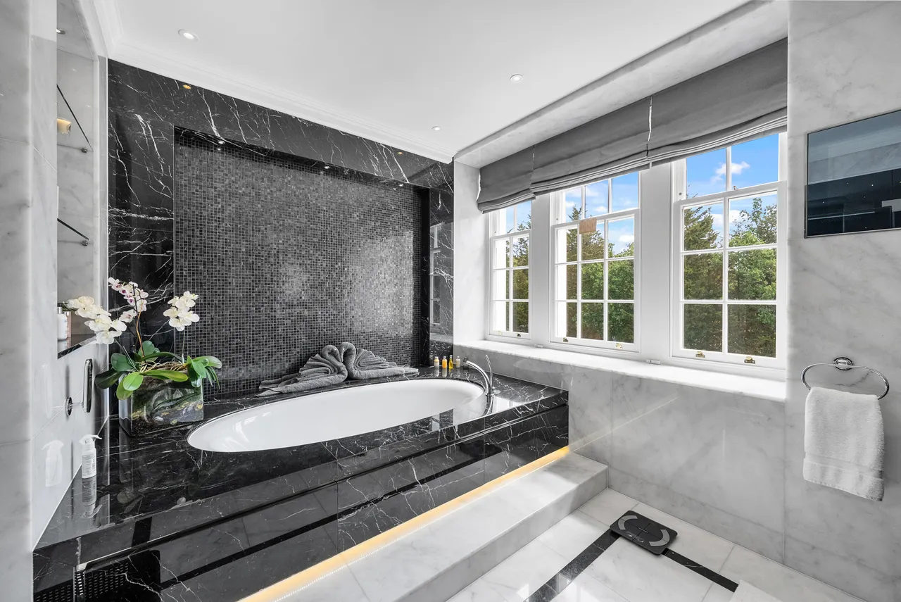 Stayne End, Virginia Water, GU25, photo 12