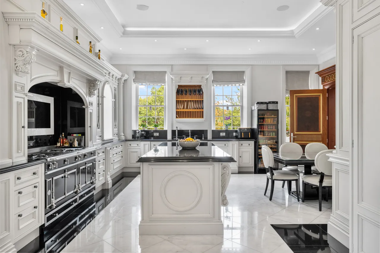 Stayne End, Virginia Water, GU25, photo 4