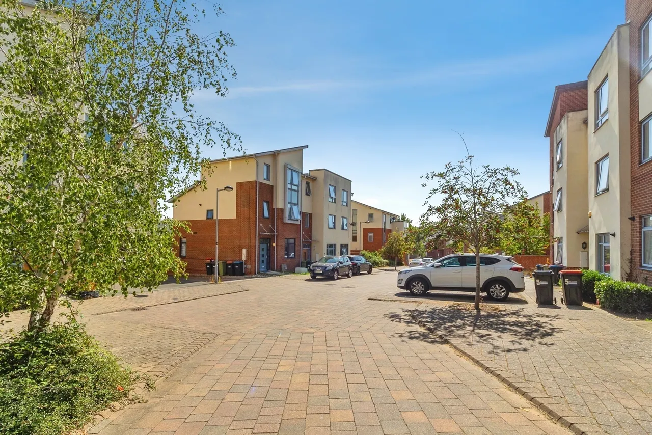 The Martlet, Ashland, Milton Keynes, Buckinghamshire, MK6, photo 19