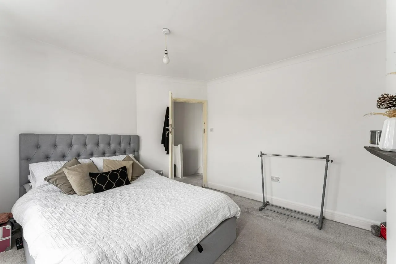 Southern Way, Romford, RM7, photo 13