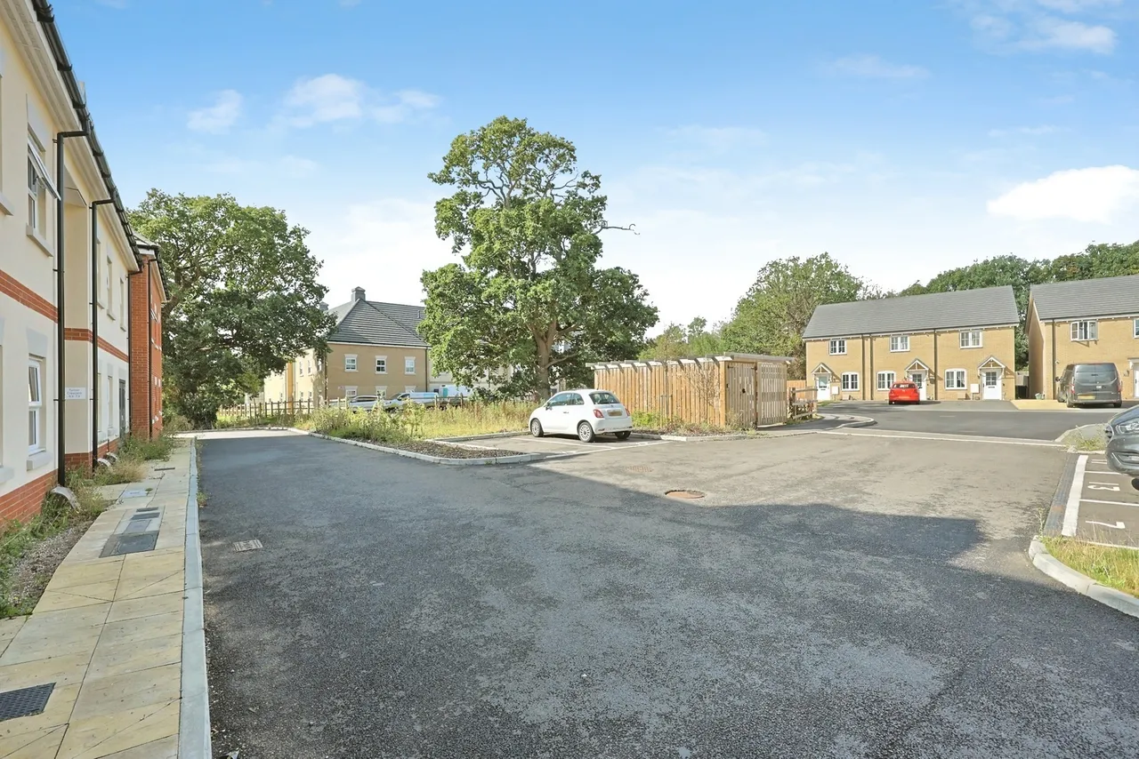 Turner Crescent, Postwick, Norwich, Norfolk, NR13, photo 14