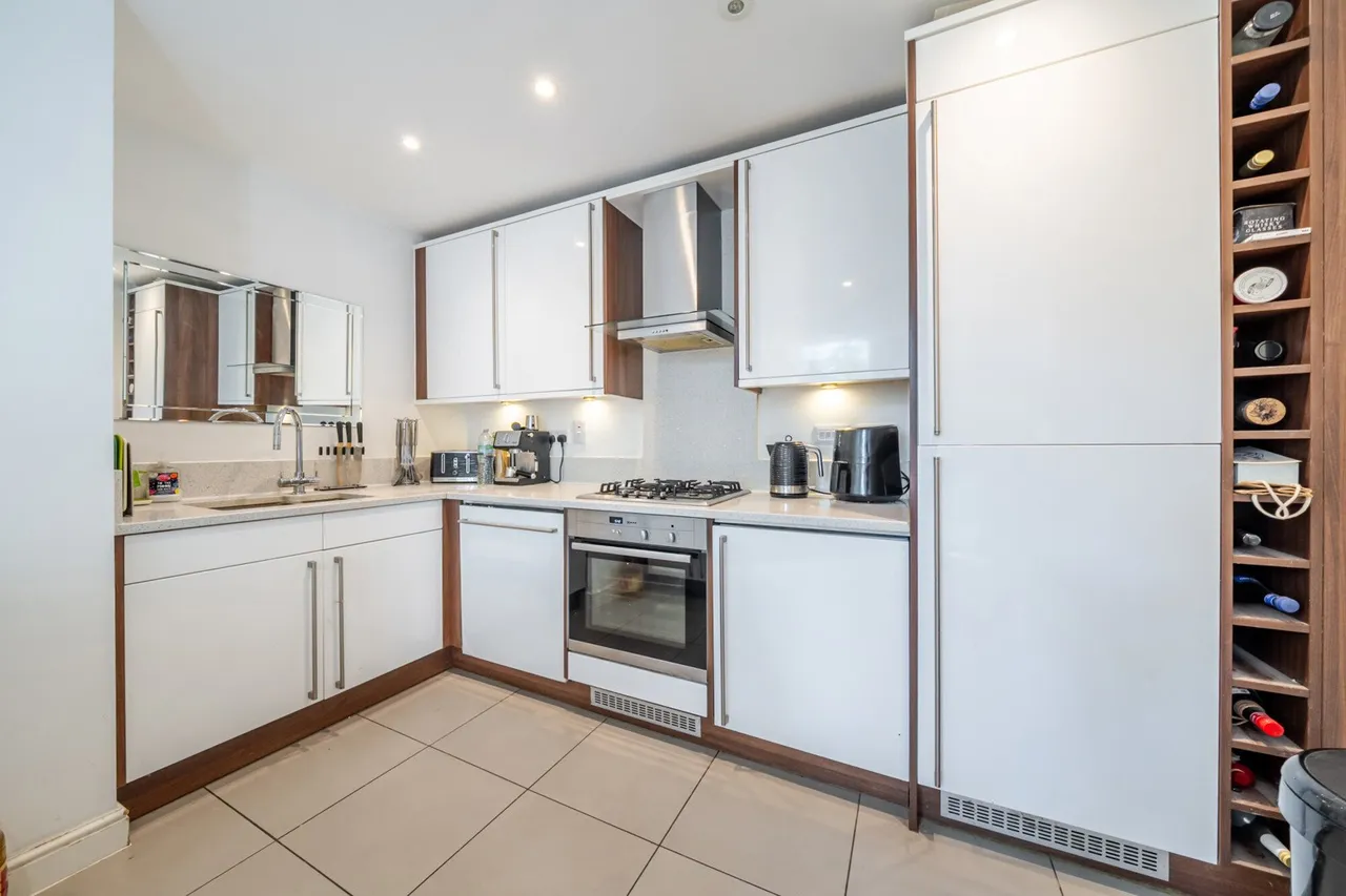 Jepson Drive, Dartford, DA2, photo 2